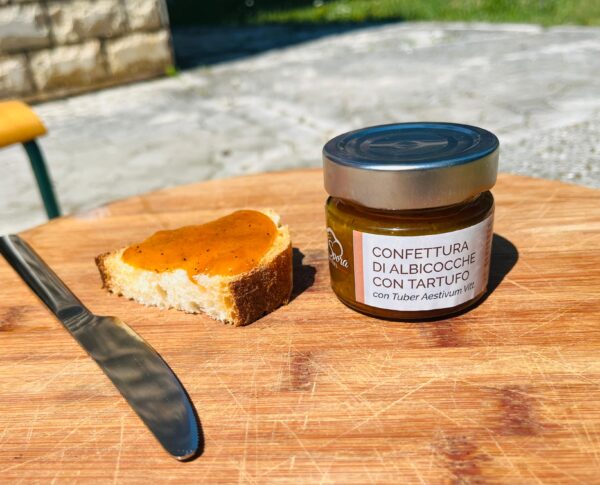 Aprikosenmarmelade mit Trüffel