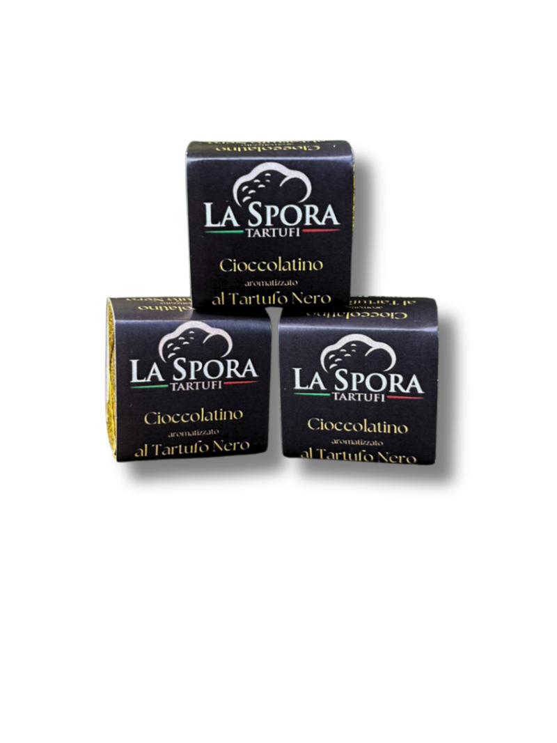 Dressing based on extra virgin olive oil with black truffle